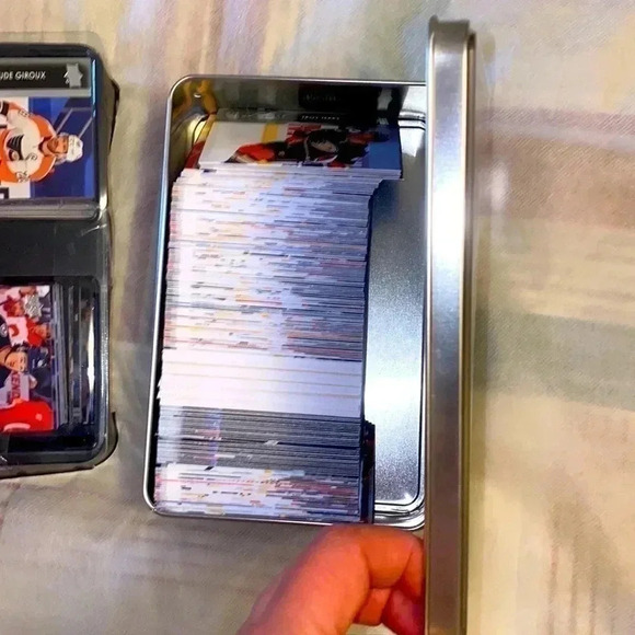 ⭐️ Hockey 🏒 Cards Collectible ( Unknown quantity) - Picture 5 of 5